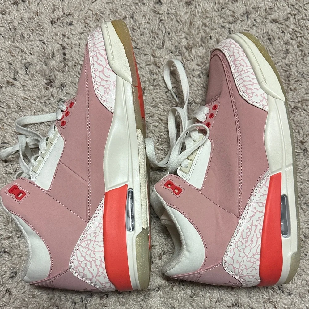 Jordan Women's Shoes in Pink and White - Picture 9 of 10